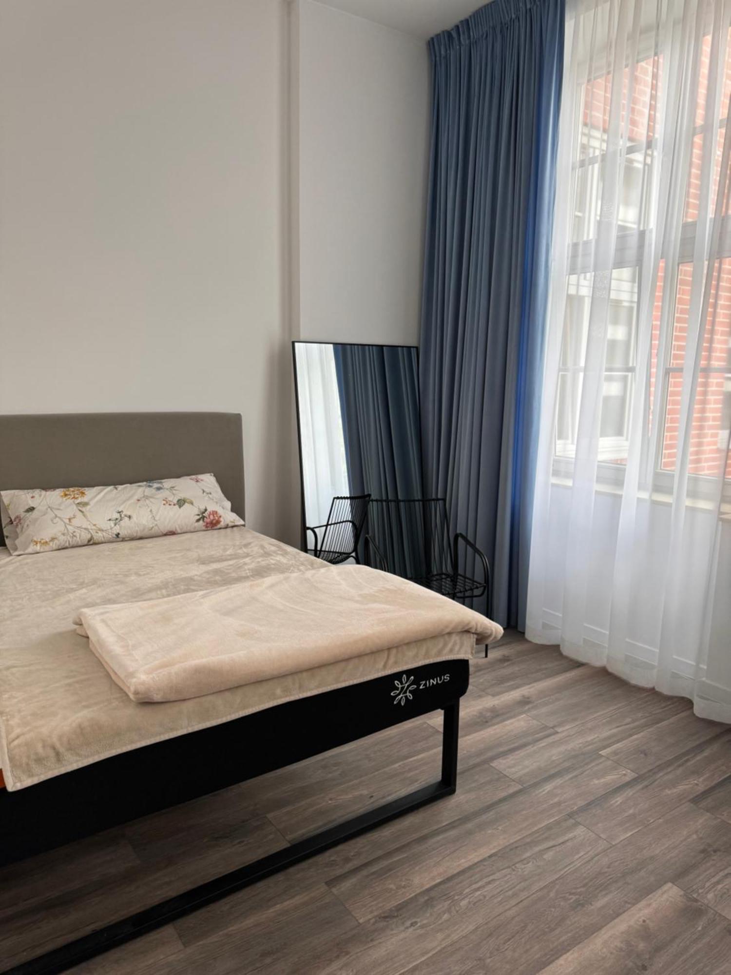 Apartament Blekitny Wrocław Buitenkant foto